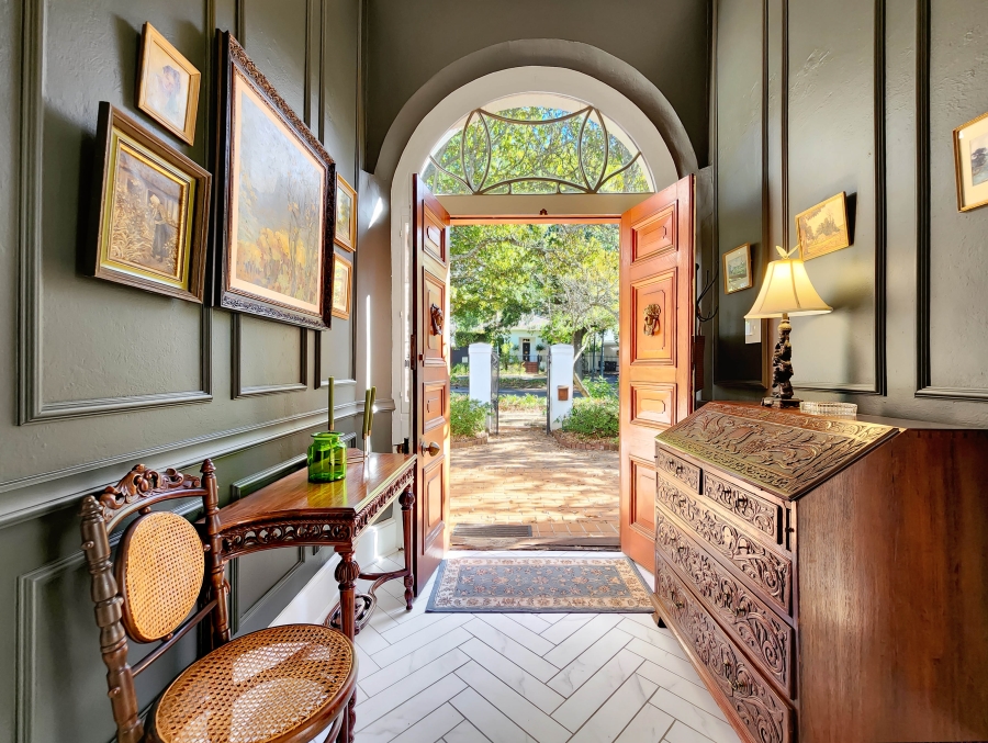 5 Bedroom Property for Sale in Newlands Western Cape